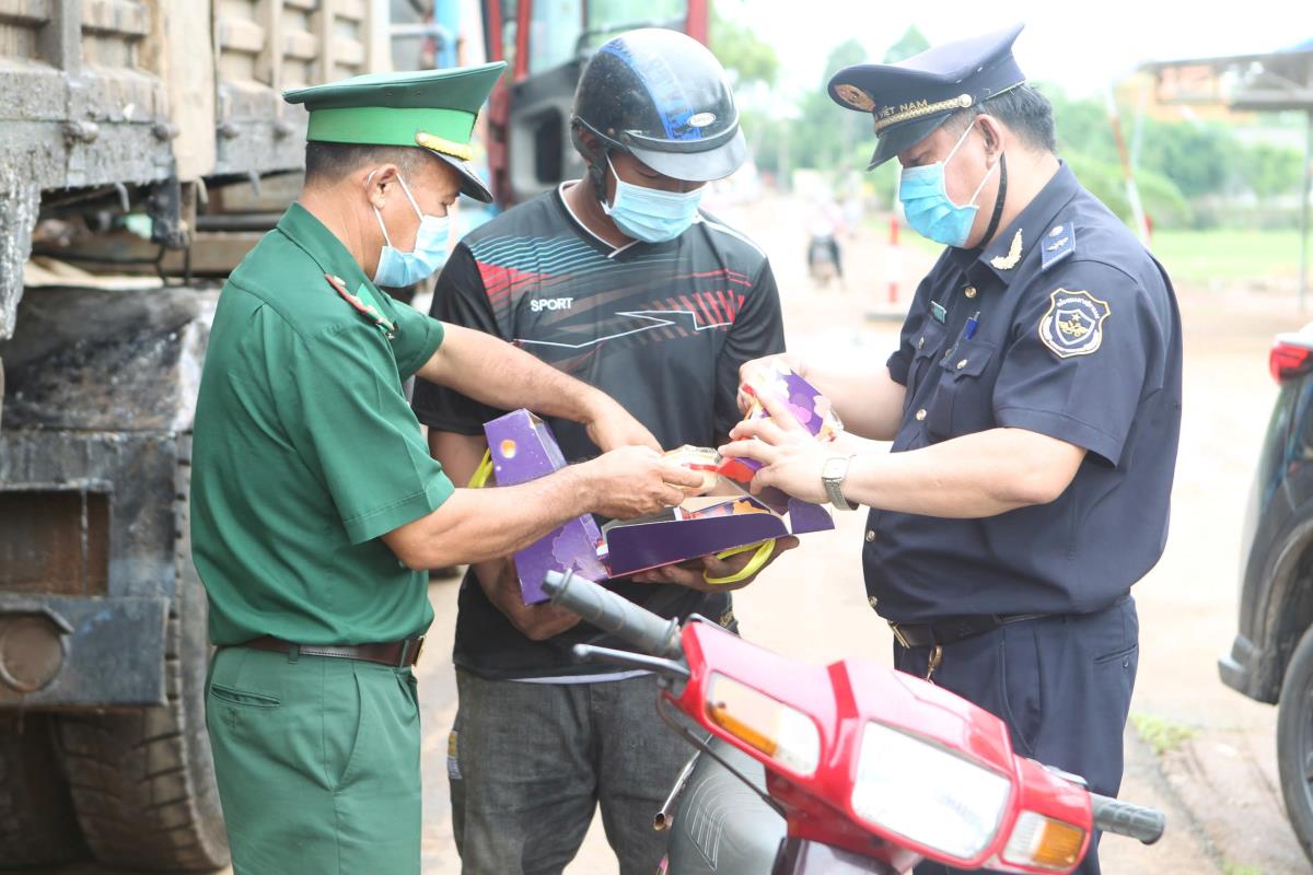 Tăng cường phối hợp phòng, chống tội phạm trên biên giới Tây Nam