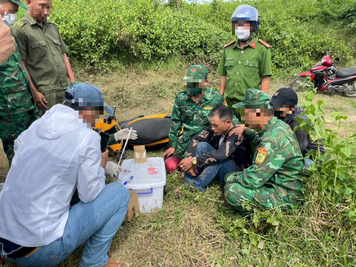 Khởi tố vụ án hình sự về hành vi mua bán trái phép chất ma túy