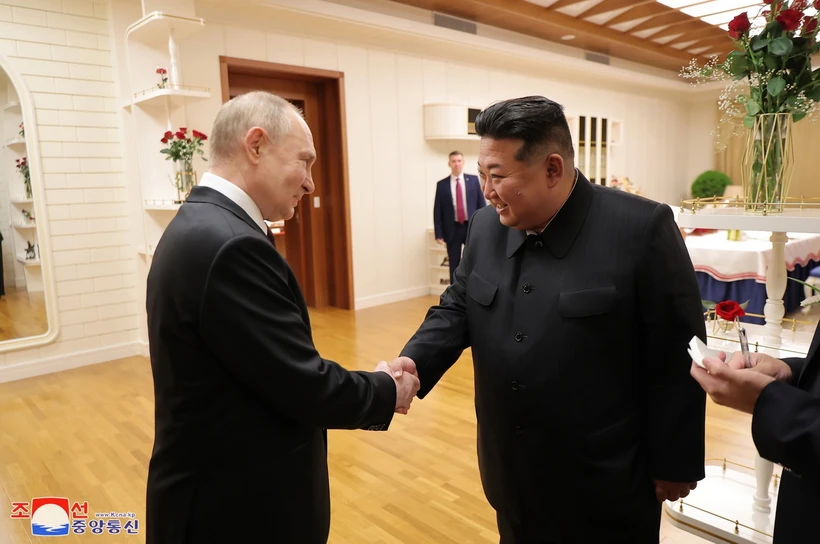 Lãnh đạo hai nước Nga-Triều Tiên ký Hiệp ước Đối tác chiến lược toàn diện
