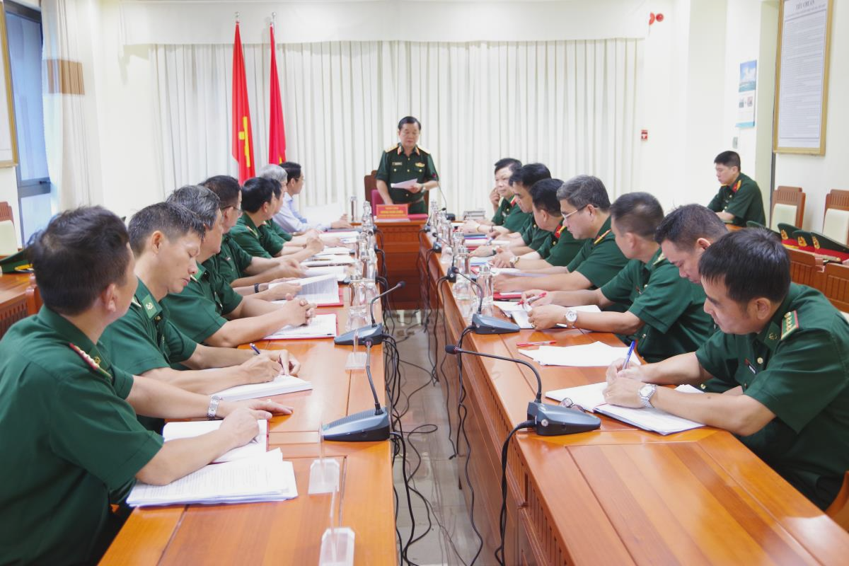 Thượng tướng Hoàng Xuân Chiến kiểm tra công tác sẵn sàng chiến đấu tại BĐBP Khánh Hòa