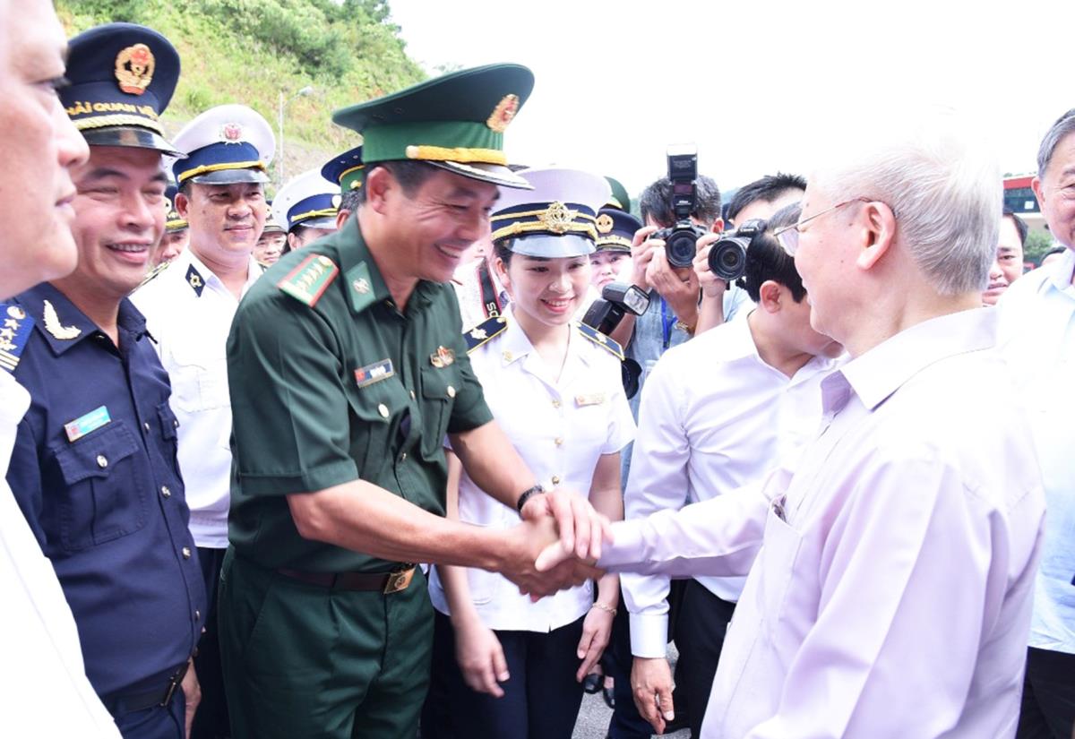 Tổng Bí thư Nguyễn Phú Trọng trong ký ức không phai mờ của quân dân biên giới