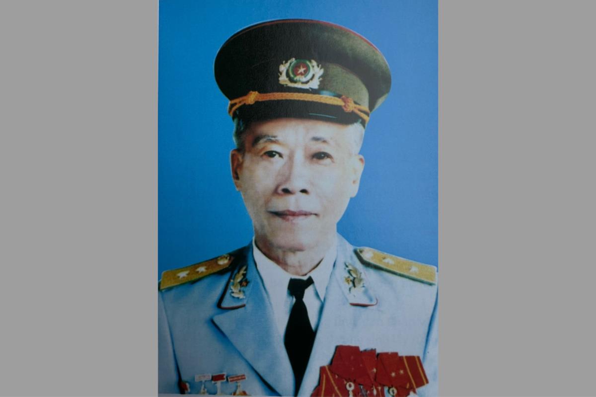 Trung tướng Lê Thanh - Đi lên từ cây gậy tầm vông