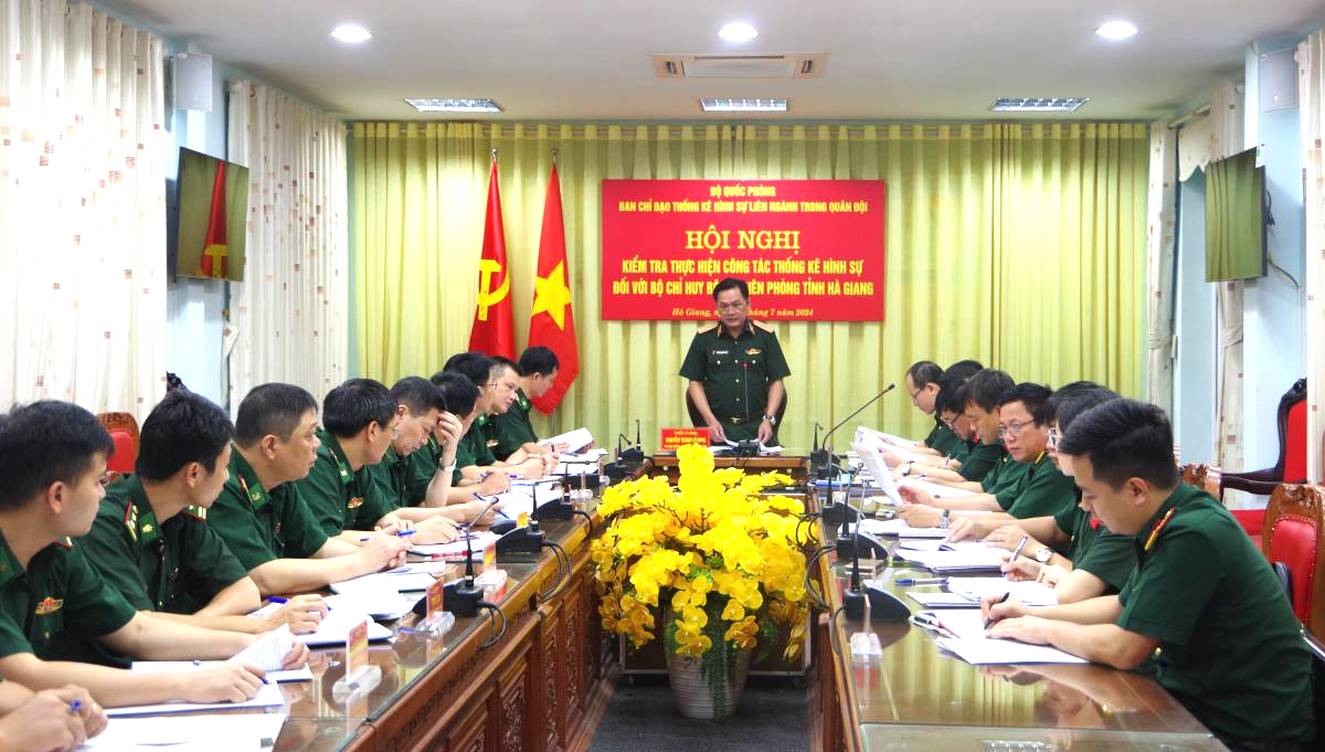 Ban Chỉ đạo thống kê hình sự liên ngành trong Quân đội kiểm tra thực hiện công tác thống kê hình sự tại BĐBP Hà Giang