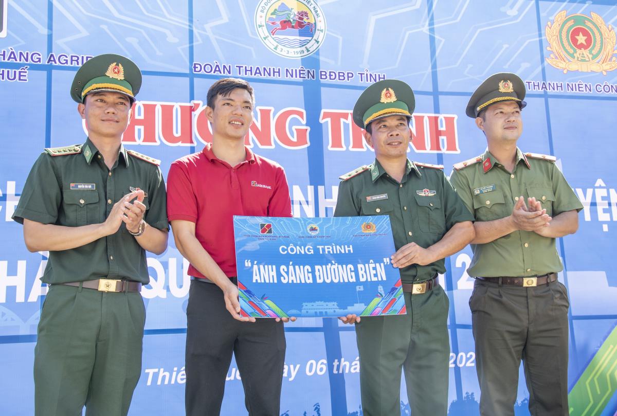 Thừa Thiên Huế: BĐBP tỉnh, Công an tỉnh và Ngân hàng Nông nghiệp và Phát triển nông thôn ra quân chiến dịch Thanh niên tình nguyện hè năm 2024