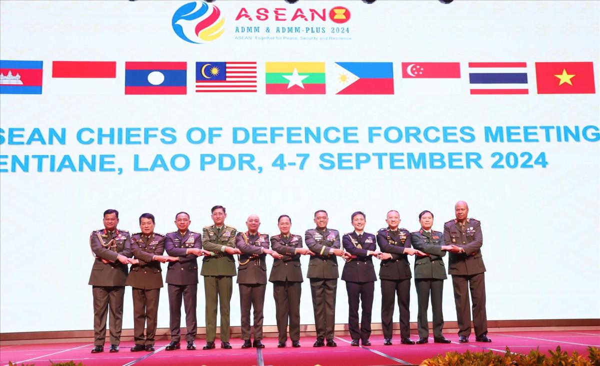 ASEAN tăng cường gắn kết vì hòa bình, an ninh và tự cường