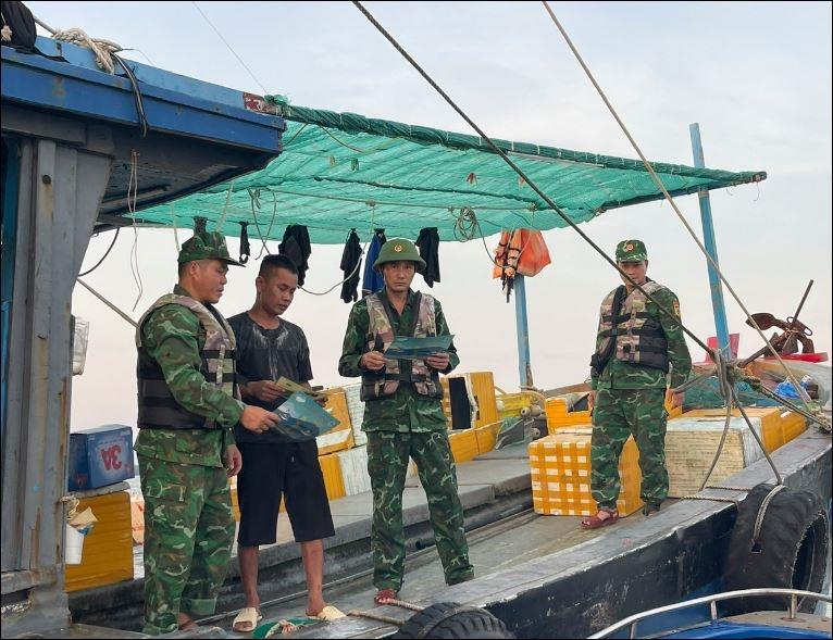 Thượng tướng Trịnh Văn Quyết chỉ đạo hoạt động công tác Đảng, công tác chính trị trong ứng phó, khắc phục hậu quả bão số 3