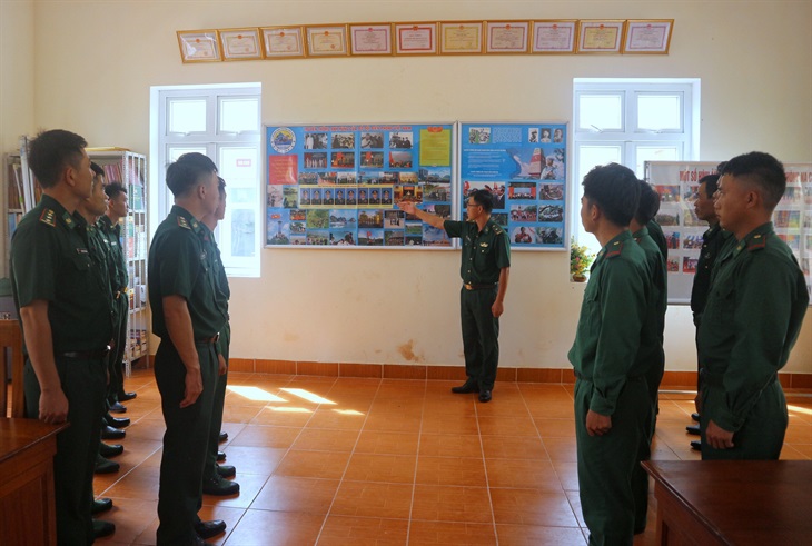 Vùng 5 Hội thi sáng kiến cải tiến mô hình học cụ sổ sách giáo á   Báo Hải Quân Việt Nam