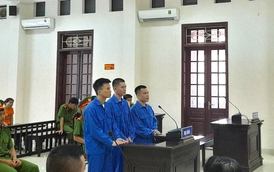 Vé một chiều cho 3 kẻ vận chuyển ma túy từ Lào về Việt Nam
