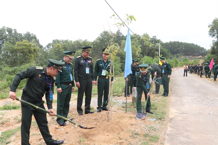 Không ngừng vun đắp mối quan hệ đoàn kết hữu nghị giữa lực lượng bảo